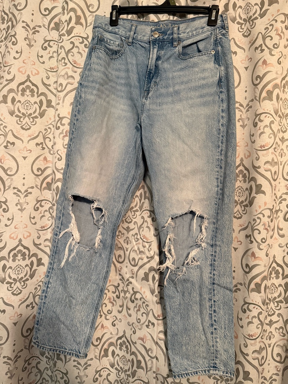 American Eagle Light Blue Distressed Ripped Knee Mid Rise Jeans